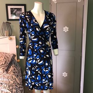 Calvin Klein wrap dress. Size 10. Blue and black